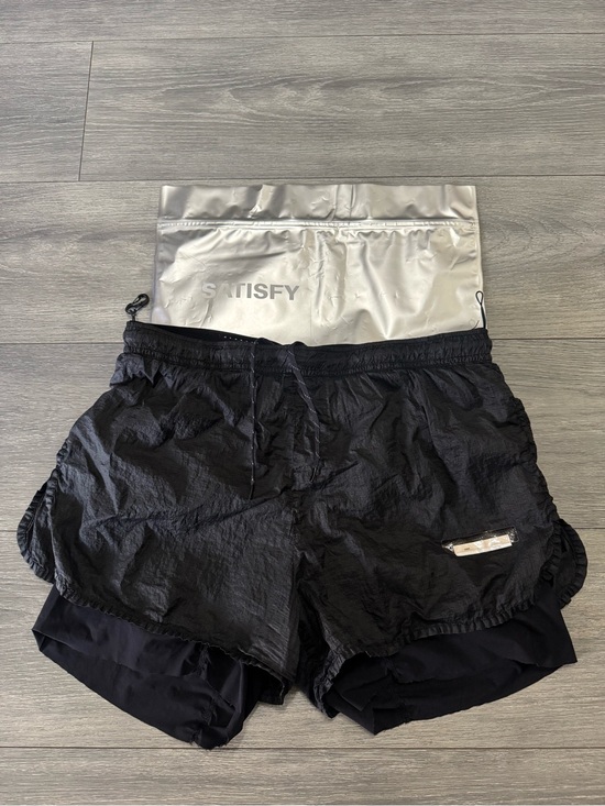 Satisfy Other - Satisfy rippy shorts